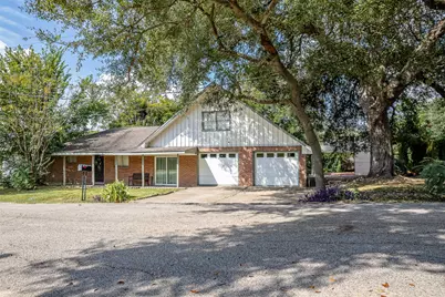 110 S 9th Street, Highlands, TX 77562 - Photo 3