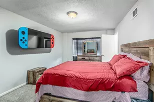 110 S 9th St, Highlands, TX 77562 - Photo 27