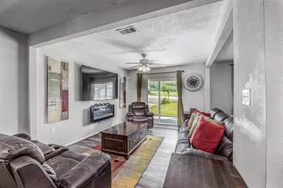110 S 9th Street, Highlands, TX 77562 - Photo 13