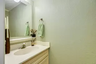 101 Huckleberry Dr, Lake Jackson, TX 77566 - Photo 21