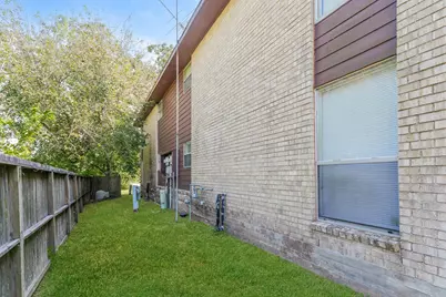 4021 Briar Hollow Drive #4, Dickinson, TX 77539 - Photo 15