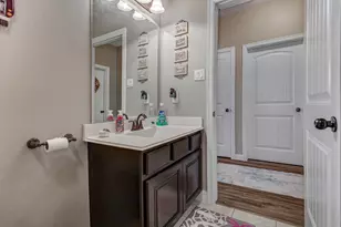 11918 Mulberry Dr, Mont Belvieu, TX 77535 - Photo 25