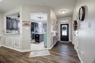 11918 Mulberry Dr, Mont Belvieu, TX 77535 - Photo 5