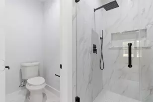 7040 Kinney St, Houston, TX 77087 - Photo 19