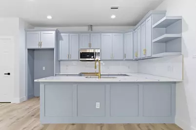 7040 Kinney Street, Houston, TX 77087 - Photo 3