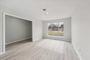 5922 Fontenelle Dr, Houston, TX 77035 - Photo 3