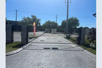 8917 Grovner Place, Houston, TX 77055 - Photo 45