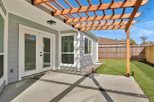 8518 Furlong Ln, Houston, TX 77071 - Photo 29