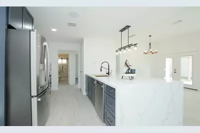 8518 Furlong Lane, Houston, TX 77071 - Photo 15