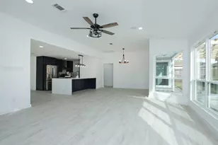8518 Furlong Ln, Houston, TX 77071 - Photo 9