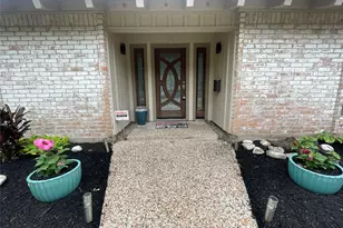 7701 Nairn St, Houston, TX 77074 - Photo 3
