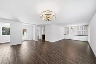 7701 Nairn St, Houston, TX 77074 - Photo 9