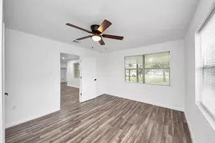 207 E Defee Ave, Baytown, TX 77520 - Photo 33