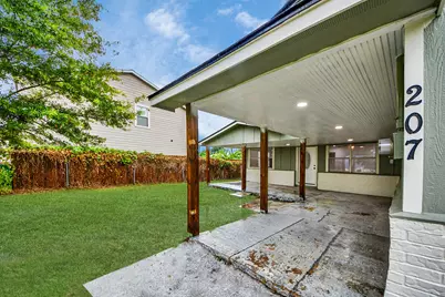 207 E Defee Avenue, Baytown, TX 77520 - Photo 9