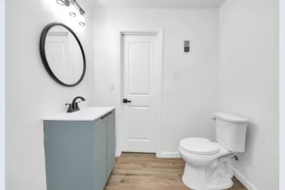 207 E Defee Avenue, Baytown, TX 77520 - Photo 31