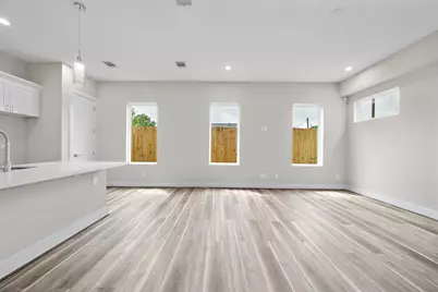 7510 Sandle Street, Houston, TX 77088 - Photo 5