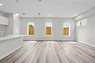 7510 Sandle St, Houston, TX 77088 - Photo 5