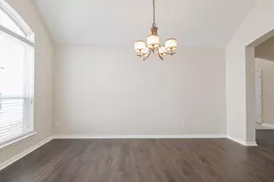 14522 Round Mountain Dr, Houston, TX 77090 - Photo 9