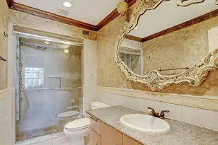 5141 Del Monte Dr, Houston, TX 77056 - Photo 5