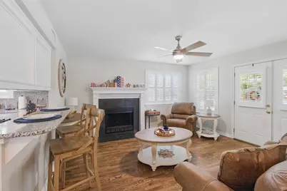 407 W Main Street, Brenham, TX 77833 - Photo 9