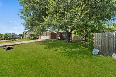 10506 Scenic Drive, Montgomery, TX 77356 - Photo 3