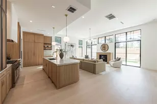 1109 Voight St, Houston, TX 77009 - Photo 13