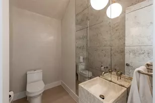 1109 Voight St, Houston, TX 77009 - Photo 11