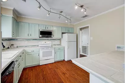 7515 Shoshone Drive, Baytown, TX 77521 - Photo 9