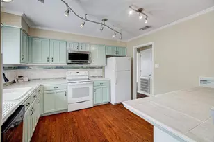 7515 Shoshone Dr, Baytown, TX 77521 - Photo 9