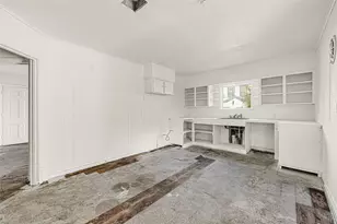 1202 N Roberson St, Conroe, TX 77301 - Photo 13