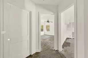 1202 N Roberson St, Conroe, TX 77301 - Photo 11