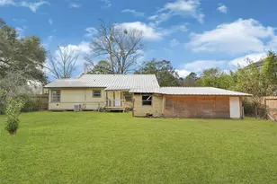 1202 N Roberson St, Conroe, TX 77301 - Photo 39