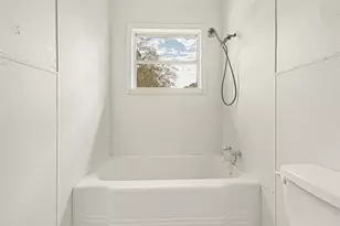 1202 N Roberson St, Conroe, TX 77301 - Photo 25