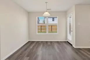 10635 Goldfinch Rd, Baytown, TX 77523 - Photo 9