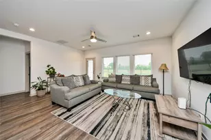 6811 Bradford Ter Rd, Richmond, TX 77407 - Photo 9