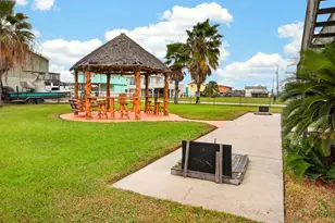 4102 Jackson Dr, Galveston, TX 77554 - Photo 29