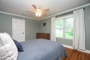 1070 W 43rd St, Houston, TX 77018 - Photo 19