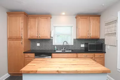 1070 W 43rd Street, Houston, TX 77018 - Photo 13