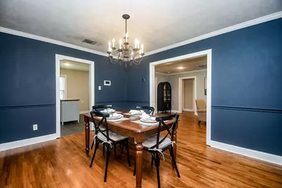 1070 W 43rd Street, Houston, TX 77018 - Photo 9