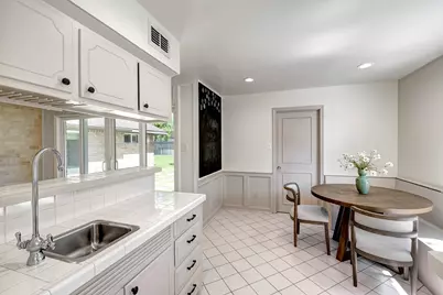 12302 Beauregard Drive, Houston, TX 77024 - Photo 11