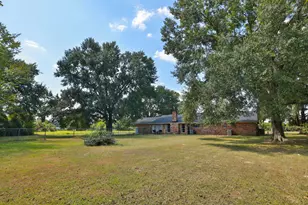 22010 Buescher Rd, Tomball, TX 77377 - Photo 25