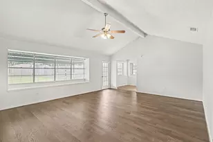 16422 Hibiscus Ln, Friendswood, TX 77546 - Photo 7