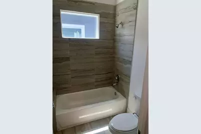 10209 Las Nubes Avenue, Houston, TX 77075 - Photo 23