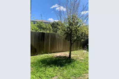 10209 Las Nubes Avenue, Houston, TX 77075 - Photo 29