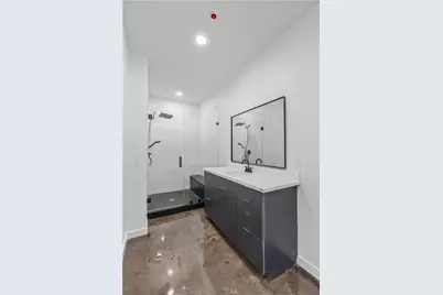 3401 Louisiana #205, Houston, TX 77002 - Photo 9