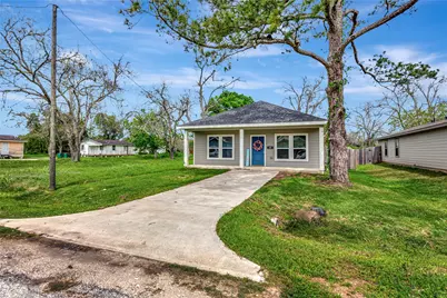2030 Rosalee Street, La Marque, TX 77568 - Photo 3