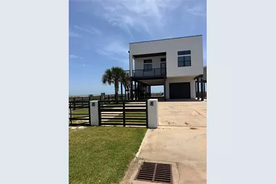 1402 County Road 230 #230, Bay City, TX 77414 - Photo 3
