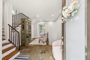 1901 W 14th 1/2 St, Houston, TX 77008 - Photo 5