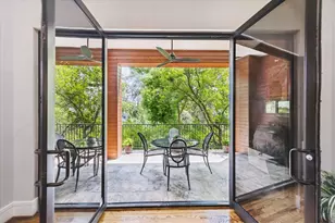 1901 W 14th 1/2 St, Houston, TX 77008 - Photo 13