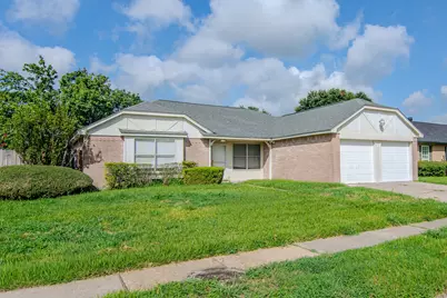 16746 Selder Drive, Friendswood, TX 77546 - Photo 1